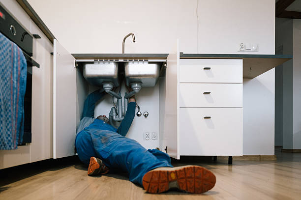 Professional Leak Detection technician working in Tacoma, WA